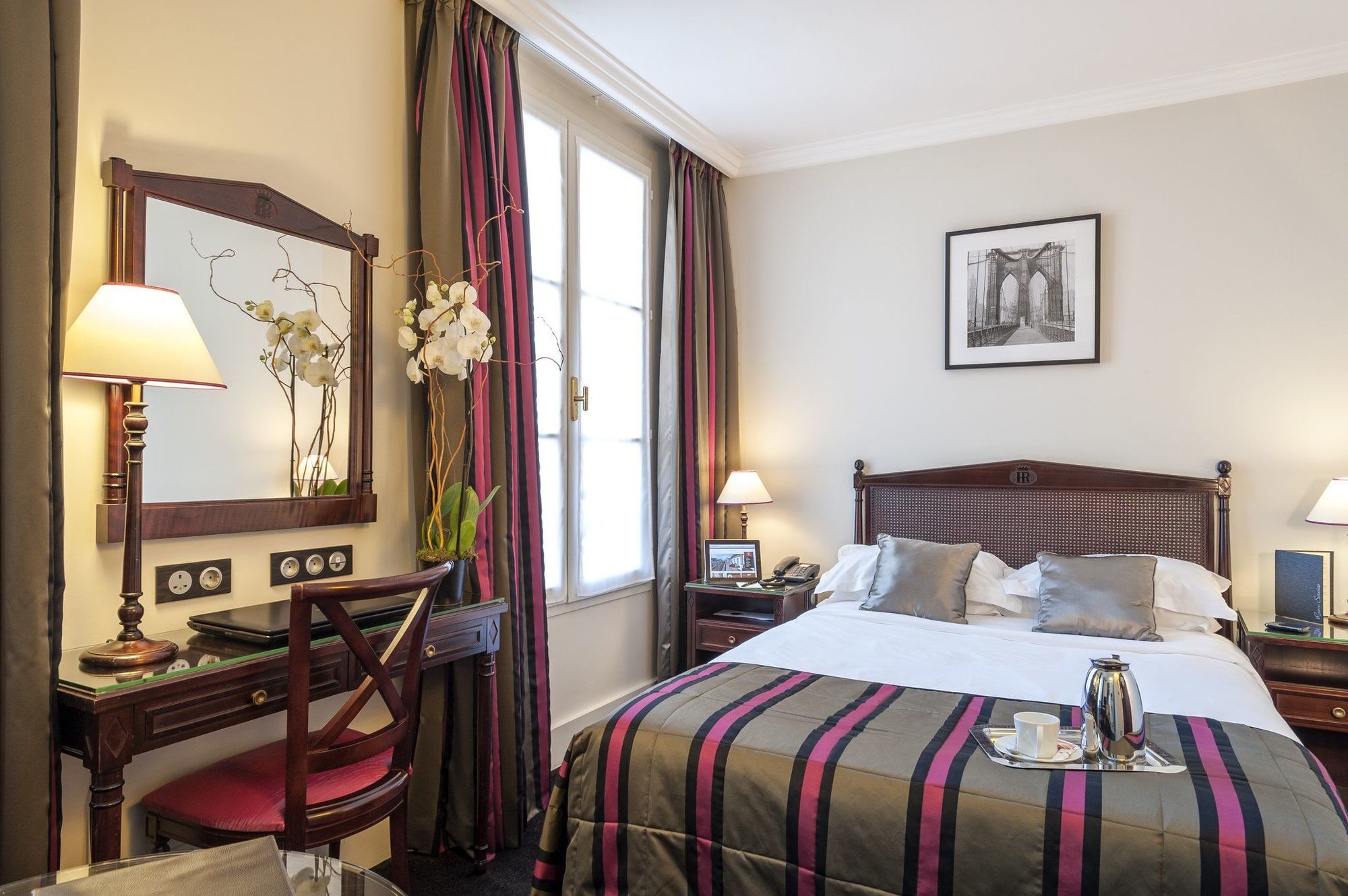 Hotel Royal Saint Honore Paris Louvre Номер фото